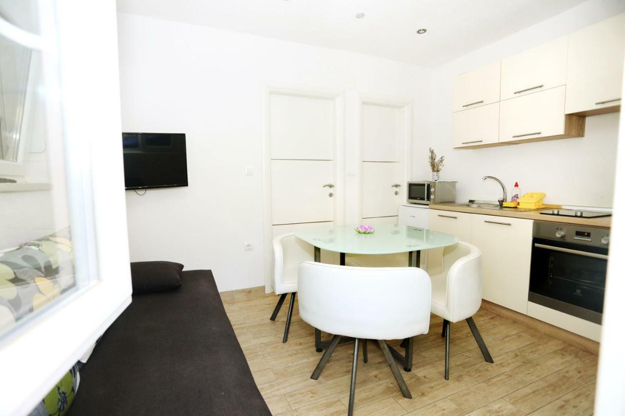 Apartments Dora Трогир Экстерьер фото
