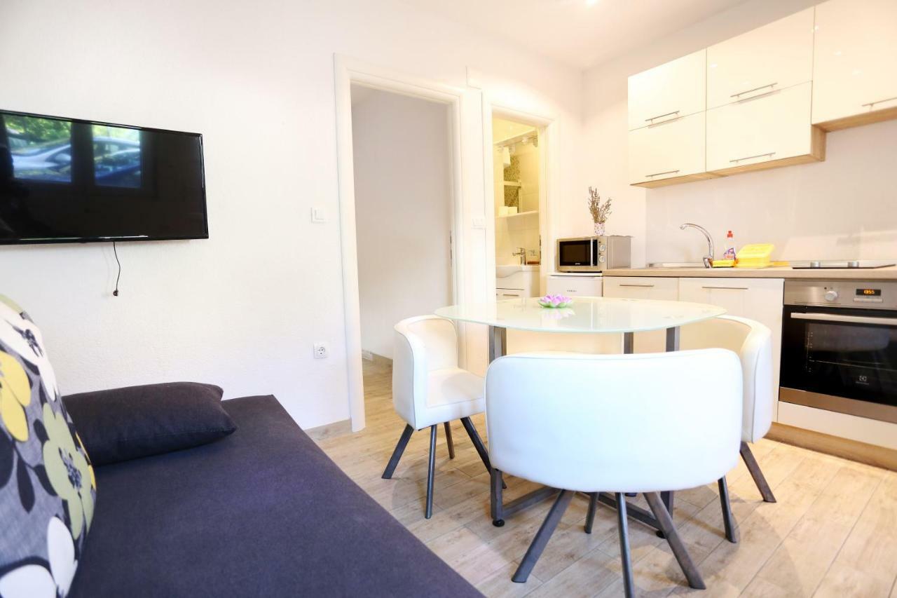 Apartments Dora Трогир Экстерьер фото